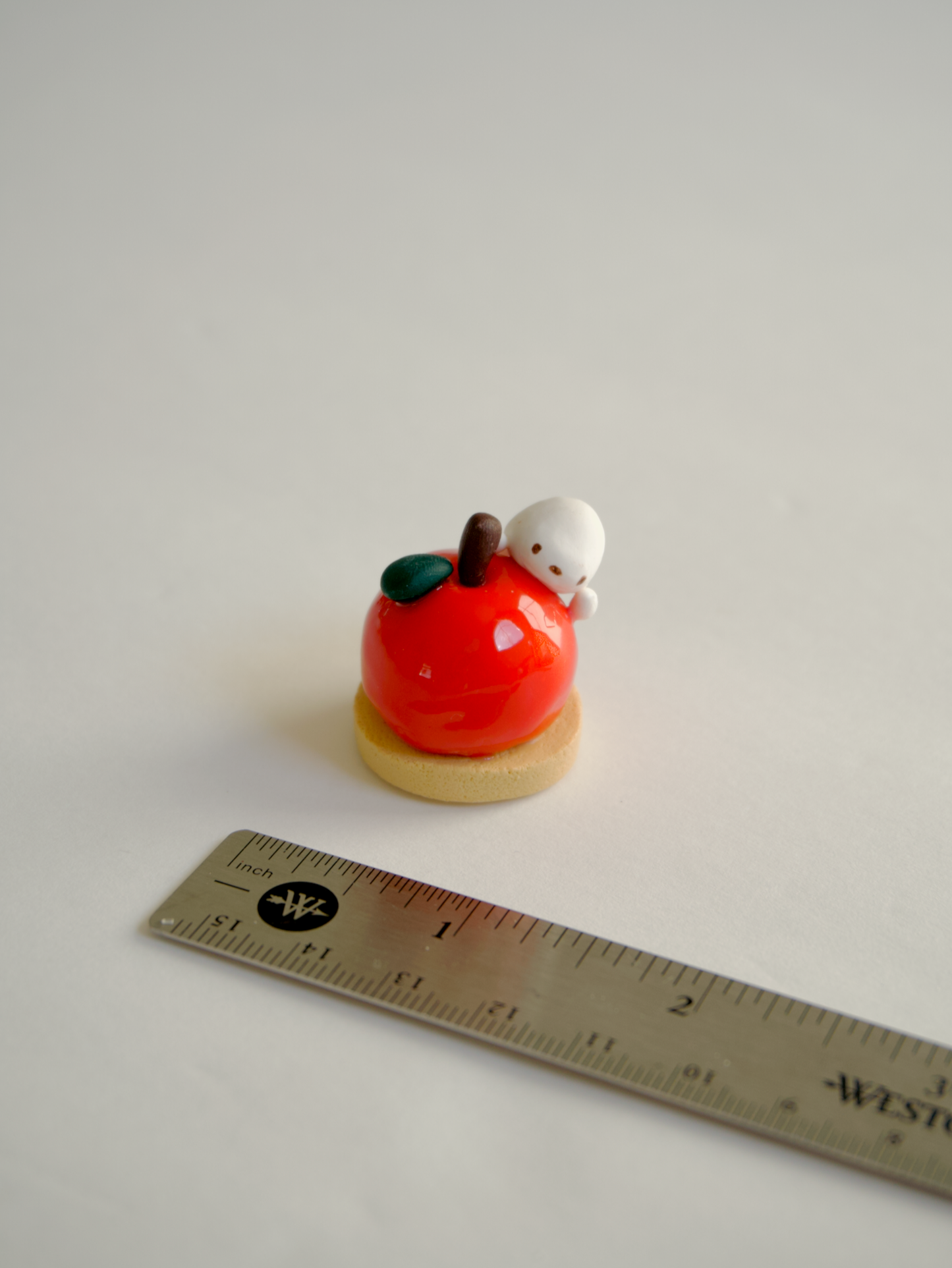 Kino the Seal Apple Tart Figurine